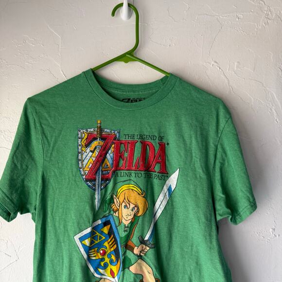 The Legend Of Zelda Size Medium Green Gamer Fantasy Short Sleeve T Shirt - Picture 2 of 7